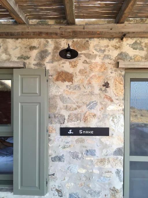 Snake House 180 Sea View - Serifians Residences Vayiá Dış mekan fotoğraf